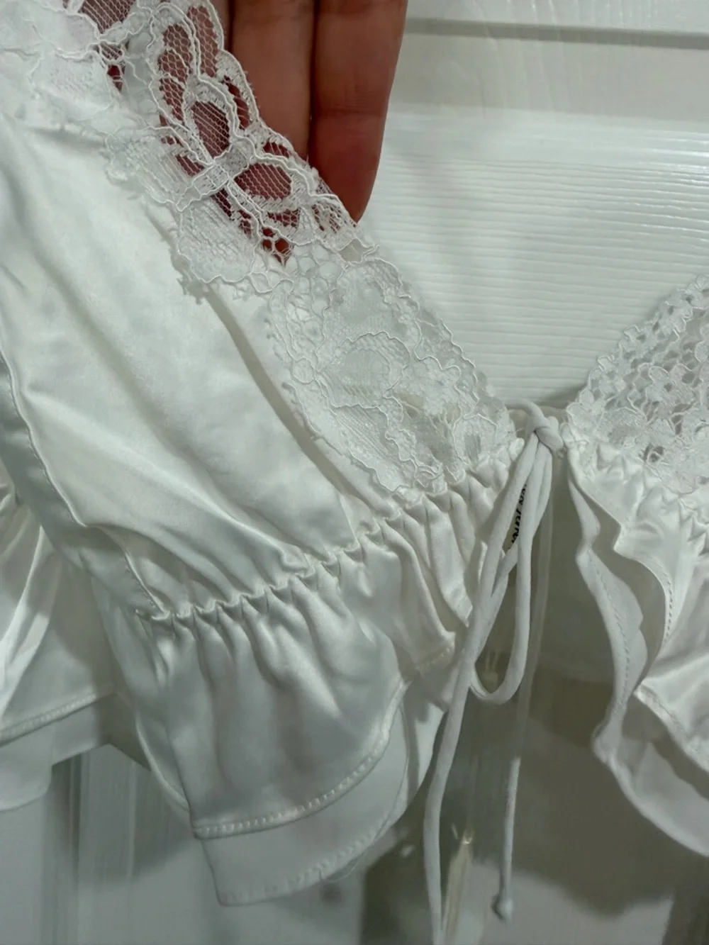 For Love And Lemons NWT Butterfly Lace Ruffle Bralette and Panty Set Size XL - Picture 5 of 9